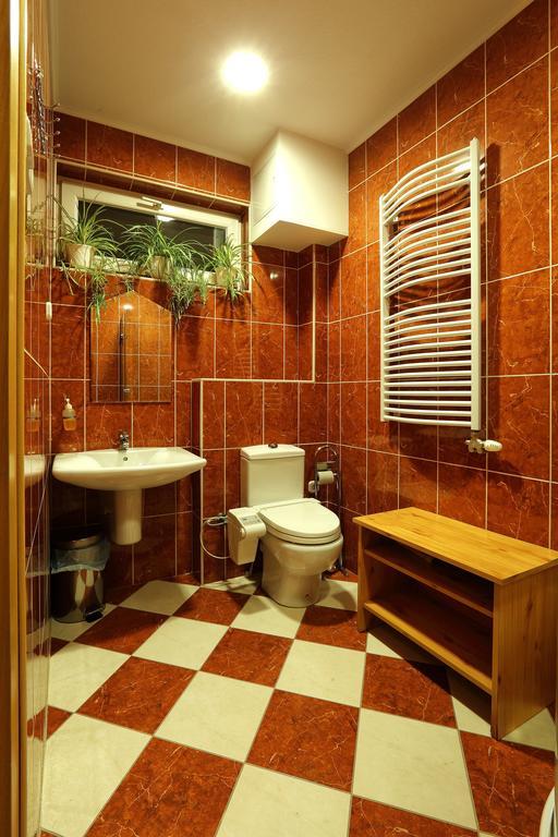Napfeny Panzio Es Rendezvenyhaz Hotel Kecskemet Bilik gambar