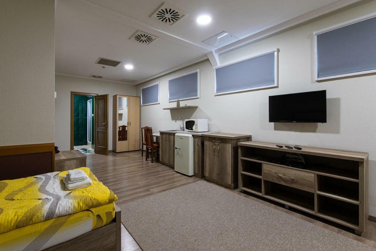 Napfeny Panzio Es Rendezvenyhaz Hotel Kecskemet Luaran gambar