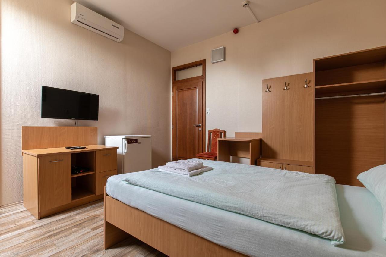 Napfeny Panzio Es Rendezvenyhaz Hotel Kecskemet Luaran gambar