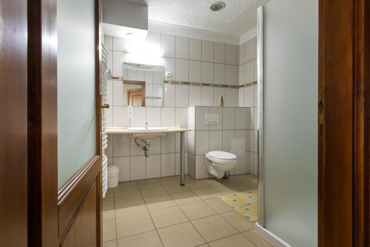 Napfeny Panzio Es Rendezvenyhaz Hotel Kecskemet Luaran gambar